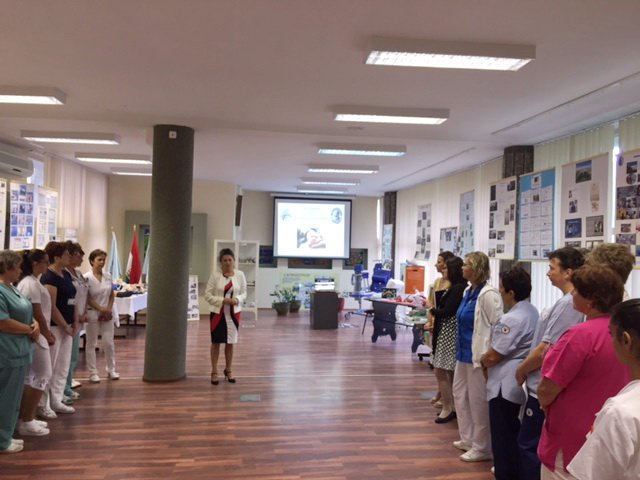 „Nyitnikék” - Empátia az ápolásban szakmai kiállítás 18